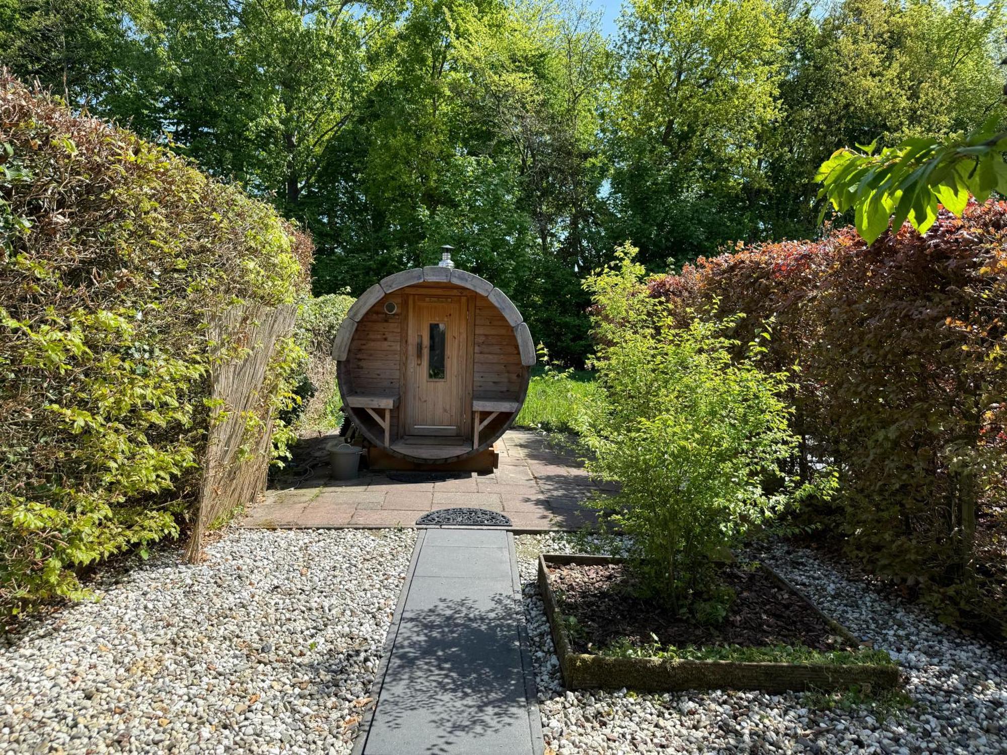 The Cosy Cottage For Comfort With Sauna And Hottub Zeewolde Bagian luar foto