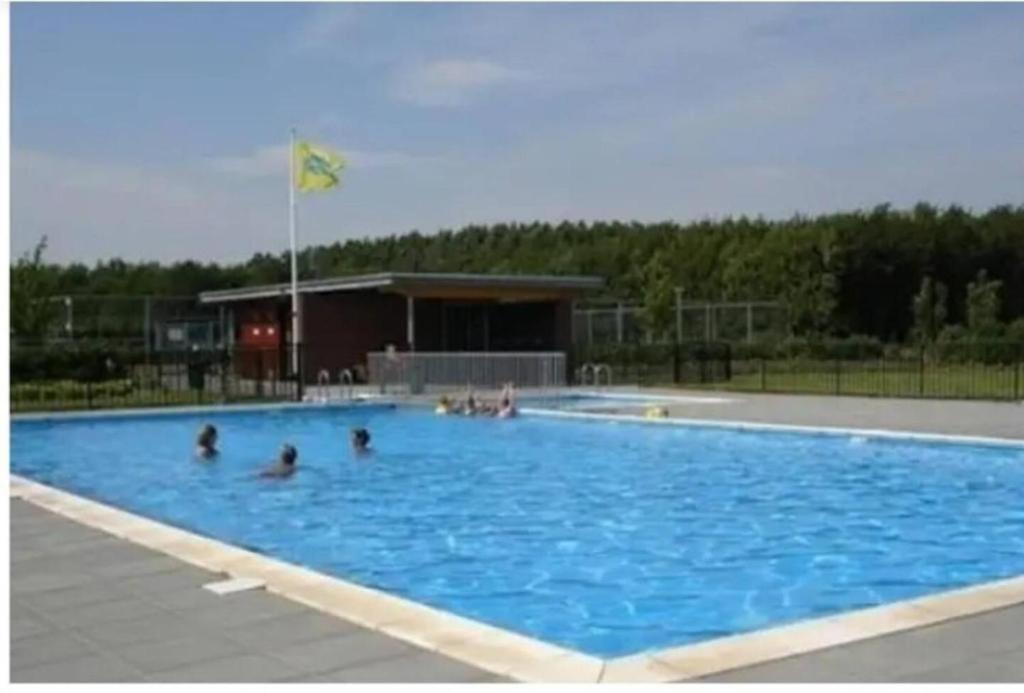 The Cosy Cottage For Comfort With Sauna And Hottub Zeewolde Bagian luar foto